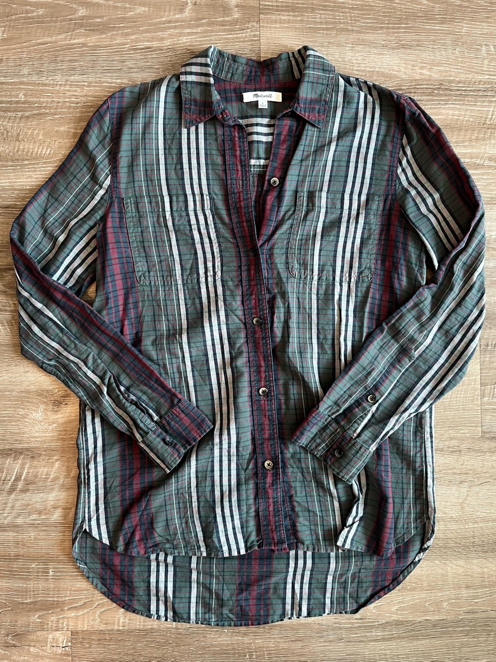 Madewell women’s small red green and white plaid bottom down shirt